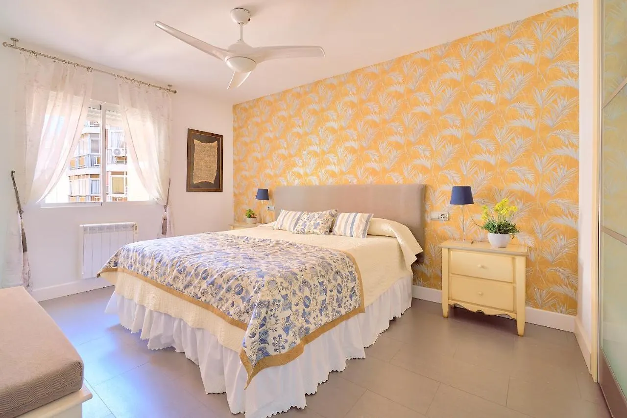 Malaga Sunview Apartment 0*,